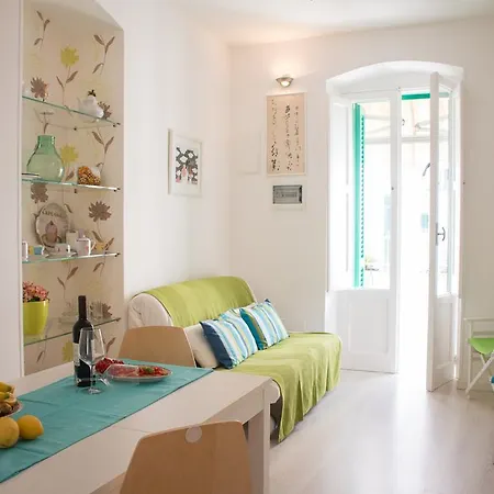 Apartament Piazza Palmieri